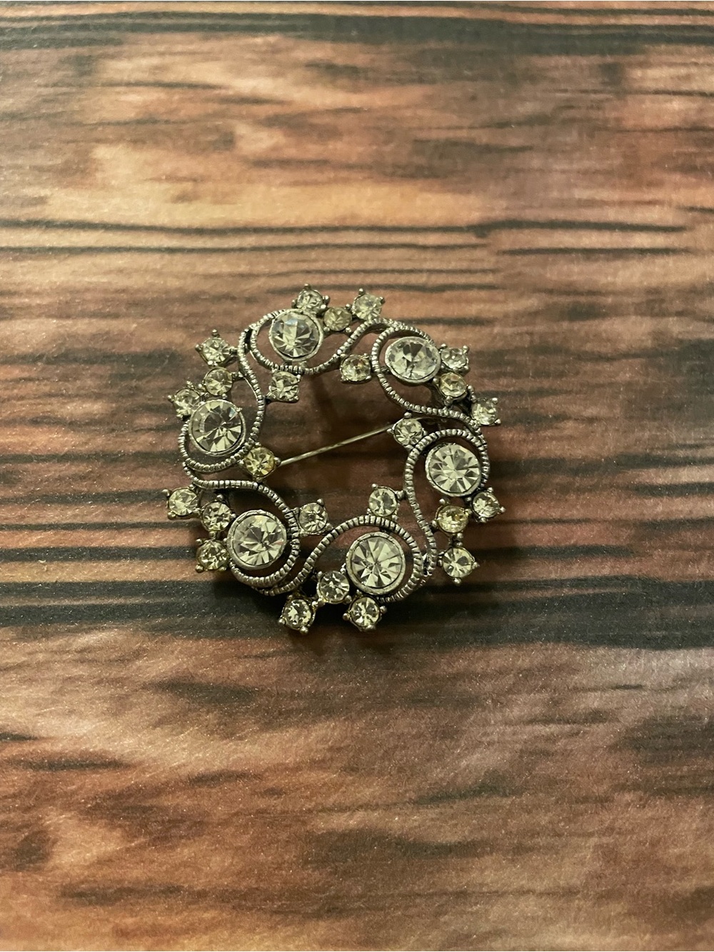 Vintage-Inspired Clear Crystal Circle Brooch - Silver Tone